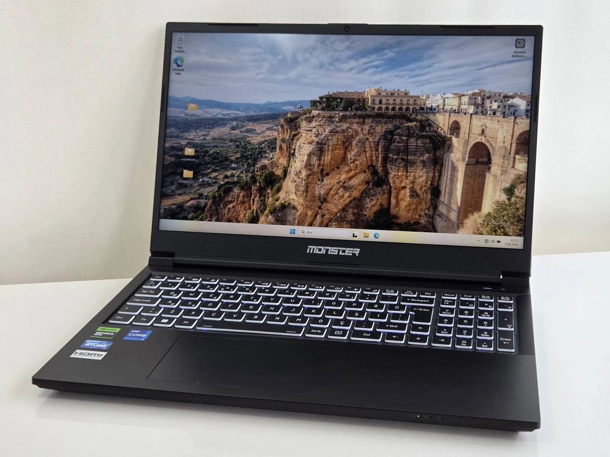 Monster Abra A5 V21.4.4 i7 12700H RTX 3050 6GB 32GB Ram