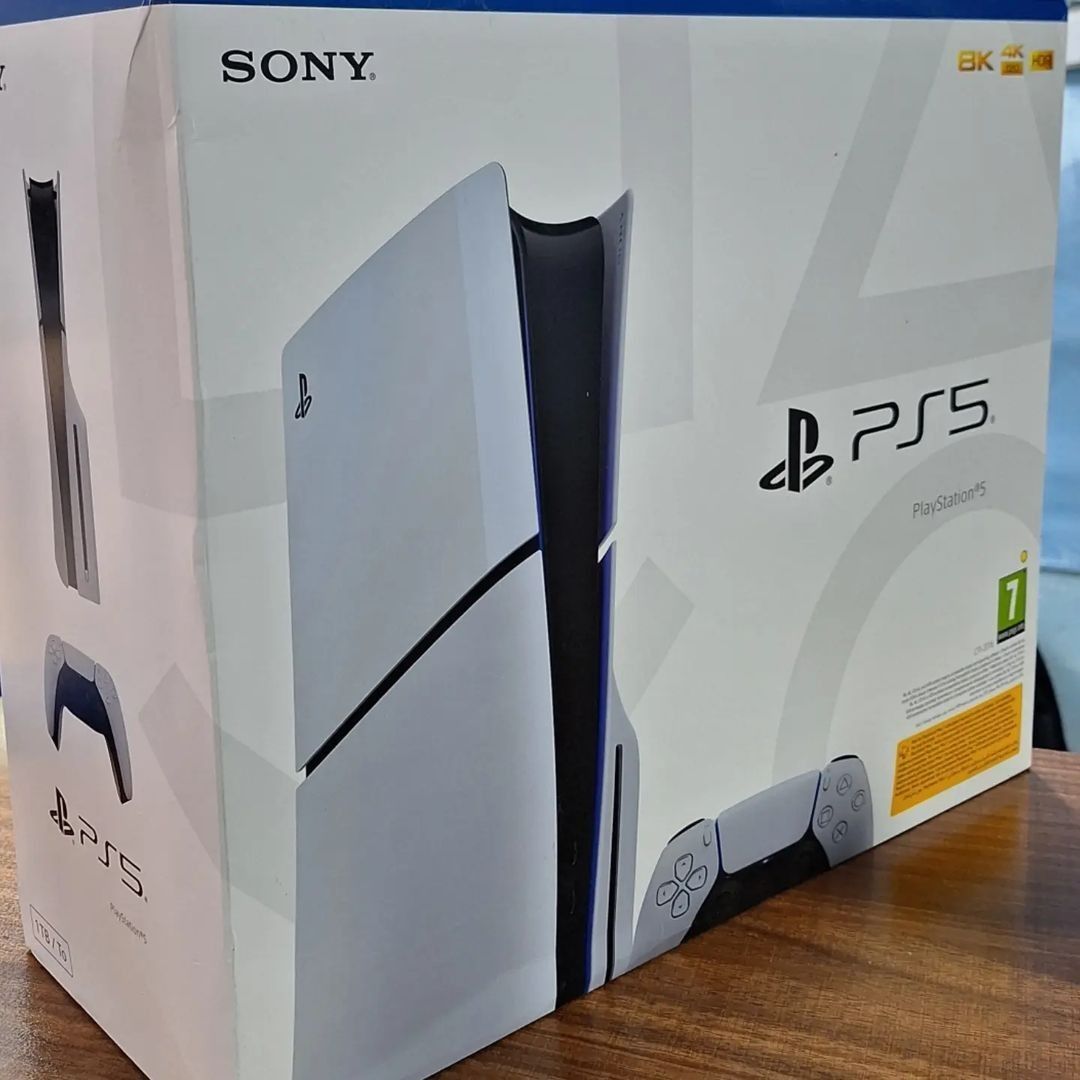 PS5 SIFIR SLİM CDLİ 2116B 1TB 2 YIL GARANTİLİ KONSOLTECH