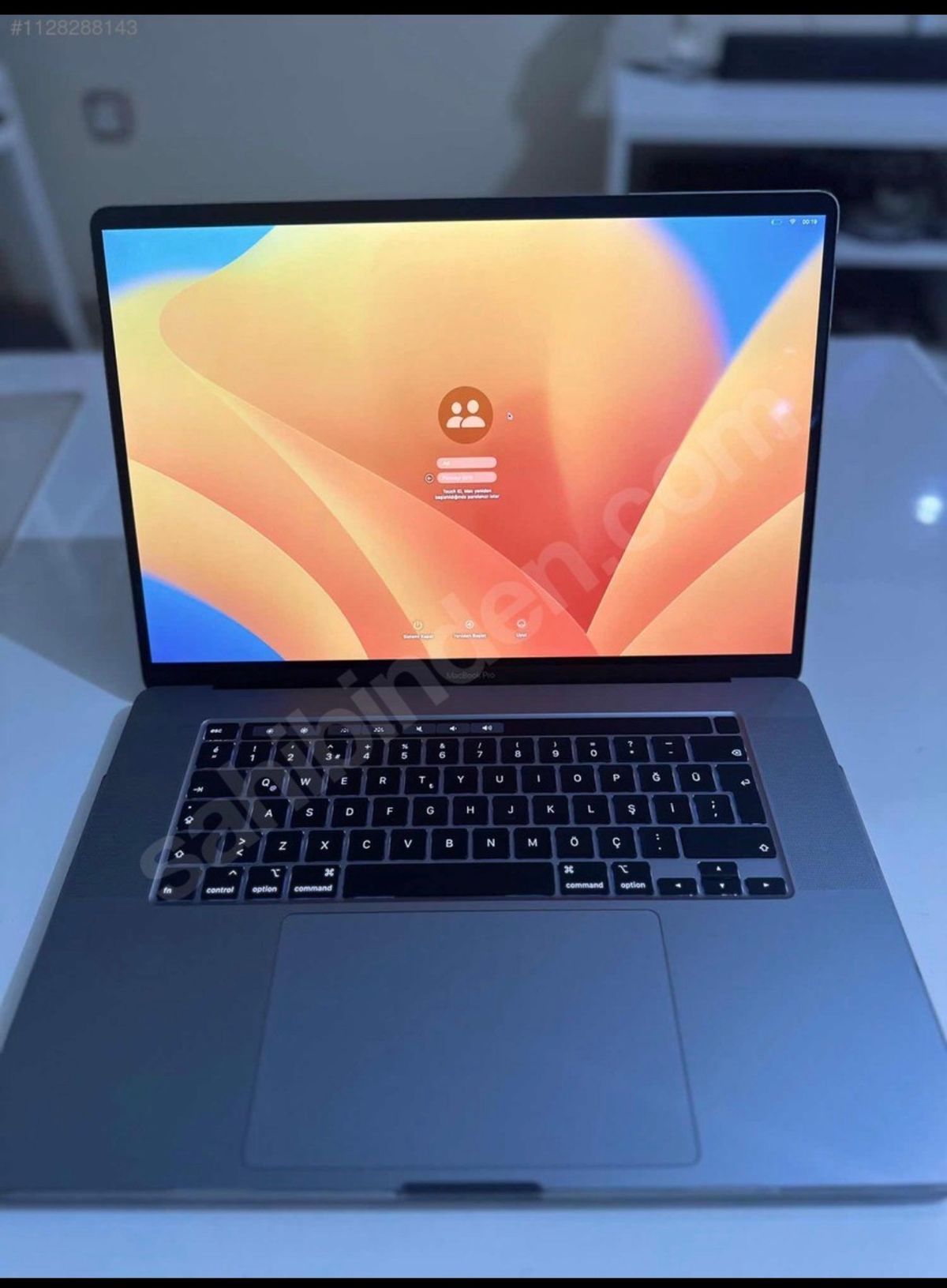 macbook pro 16 i9 9. nesil ssd 1 tb 16 ram 8 gb ekran kartı