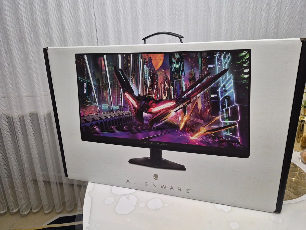 Alienware 360hz 0.5 IPS gaming monitör