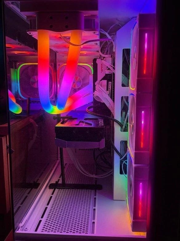 AMD Ryzen 7 9800X3D | 2 x 16 GB DDR5 | ASUS RTX 5080 16 GB | 1 TB SSD