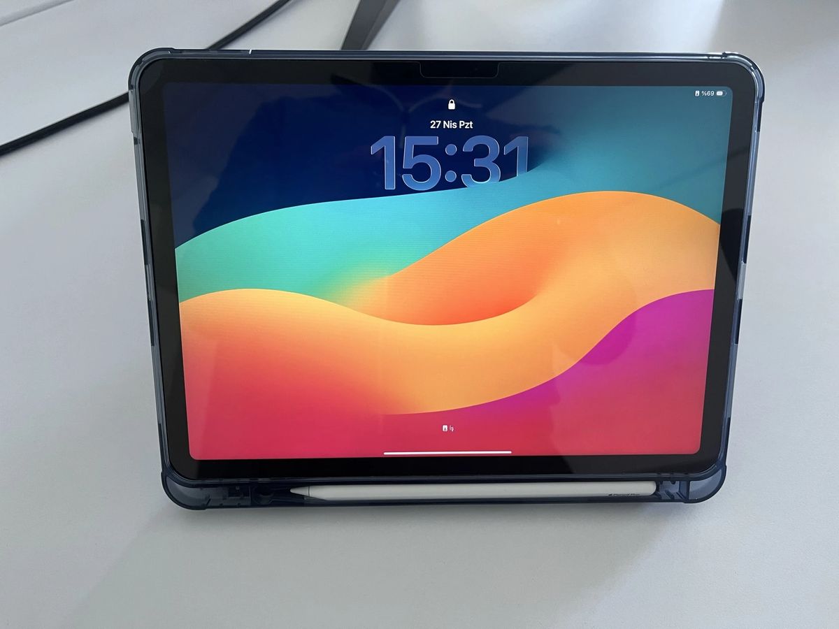 Apple 11 inch m2 | 128 gb + apple pro Kalem