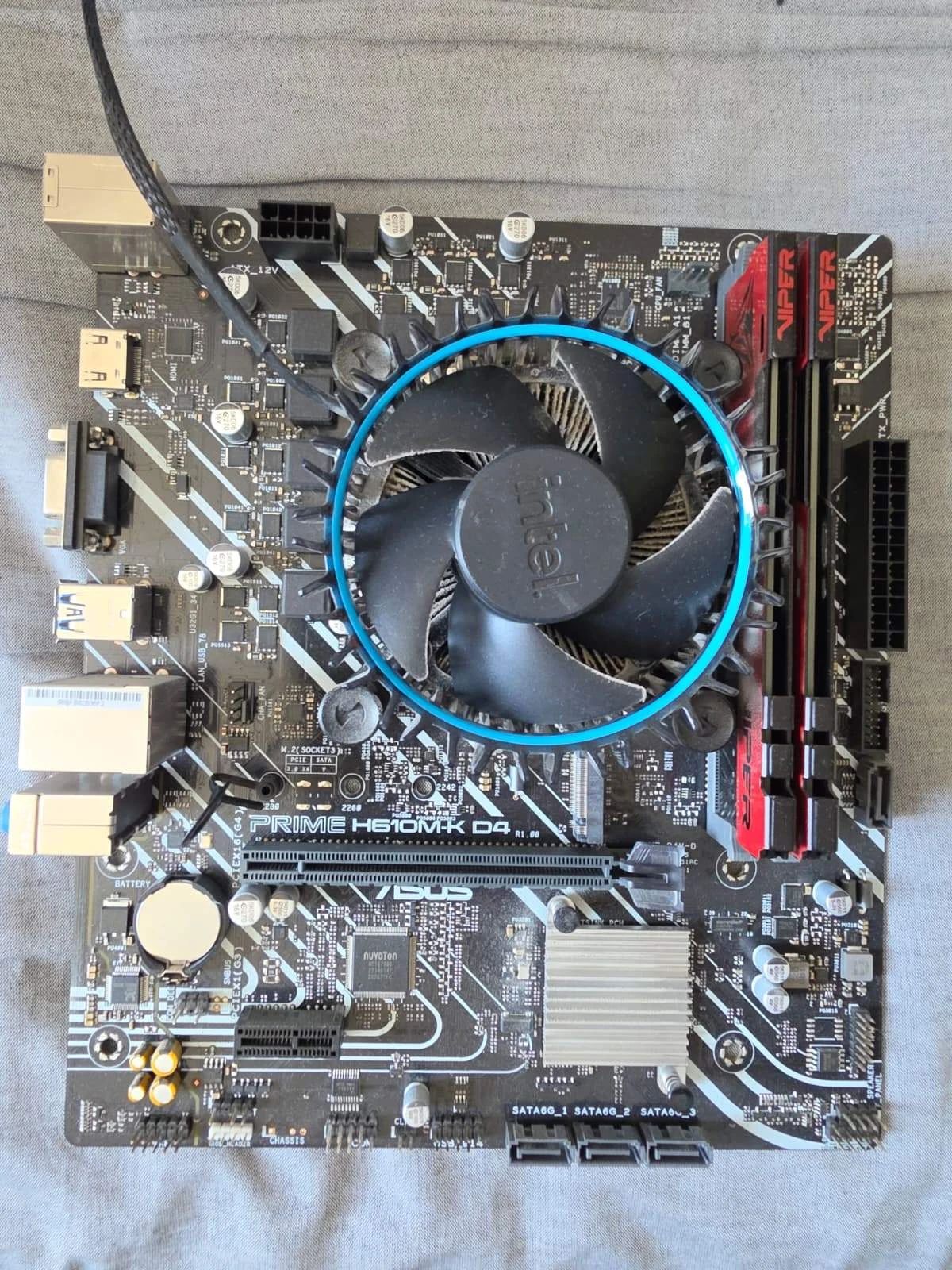 i5 12400F + ASUS H610M-K D4 + 2x8 16GB 3200 MHz RAM Set