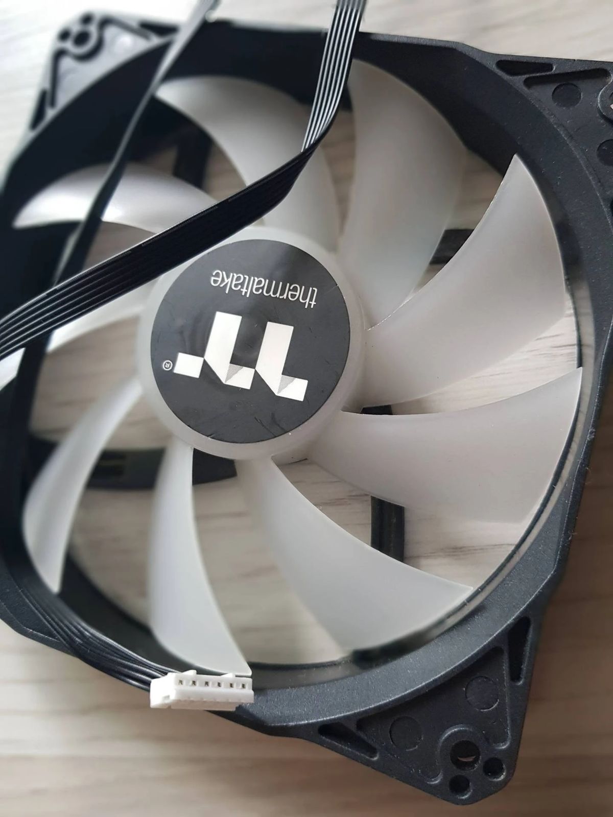 THERMALTAKE PURE ARGB KASA FAN