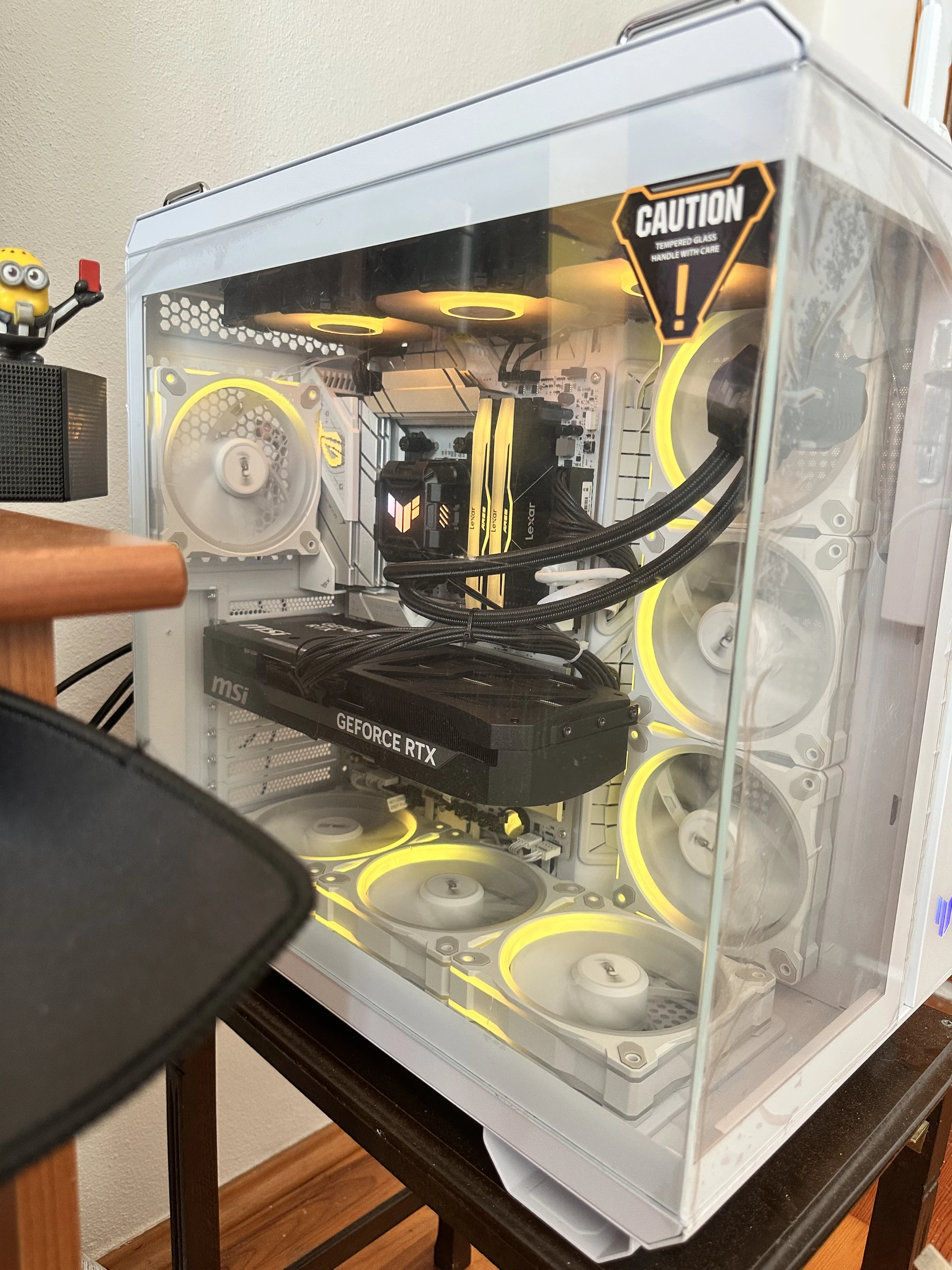 ASUS TUF GAMING 502 KASA 9800X3D MSI RTX5080 2TB SSD 32GB RAM