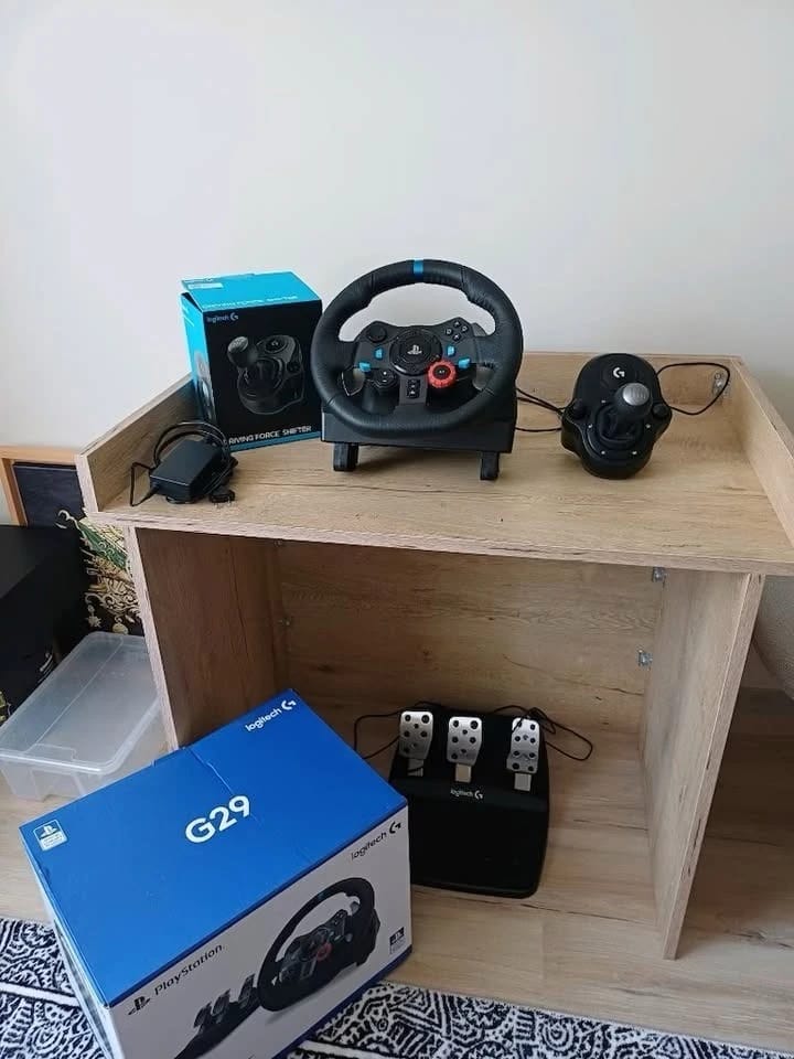 Logitech G29 + Vites | Temiz | Kutu ve Fatura Mevcut