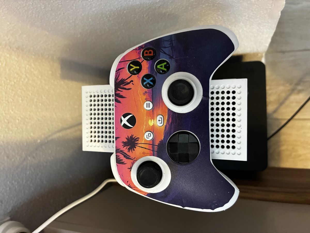 X box series s 512 gb çok az kullanıldı