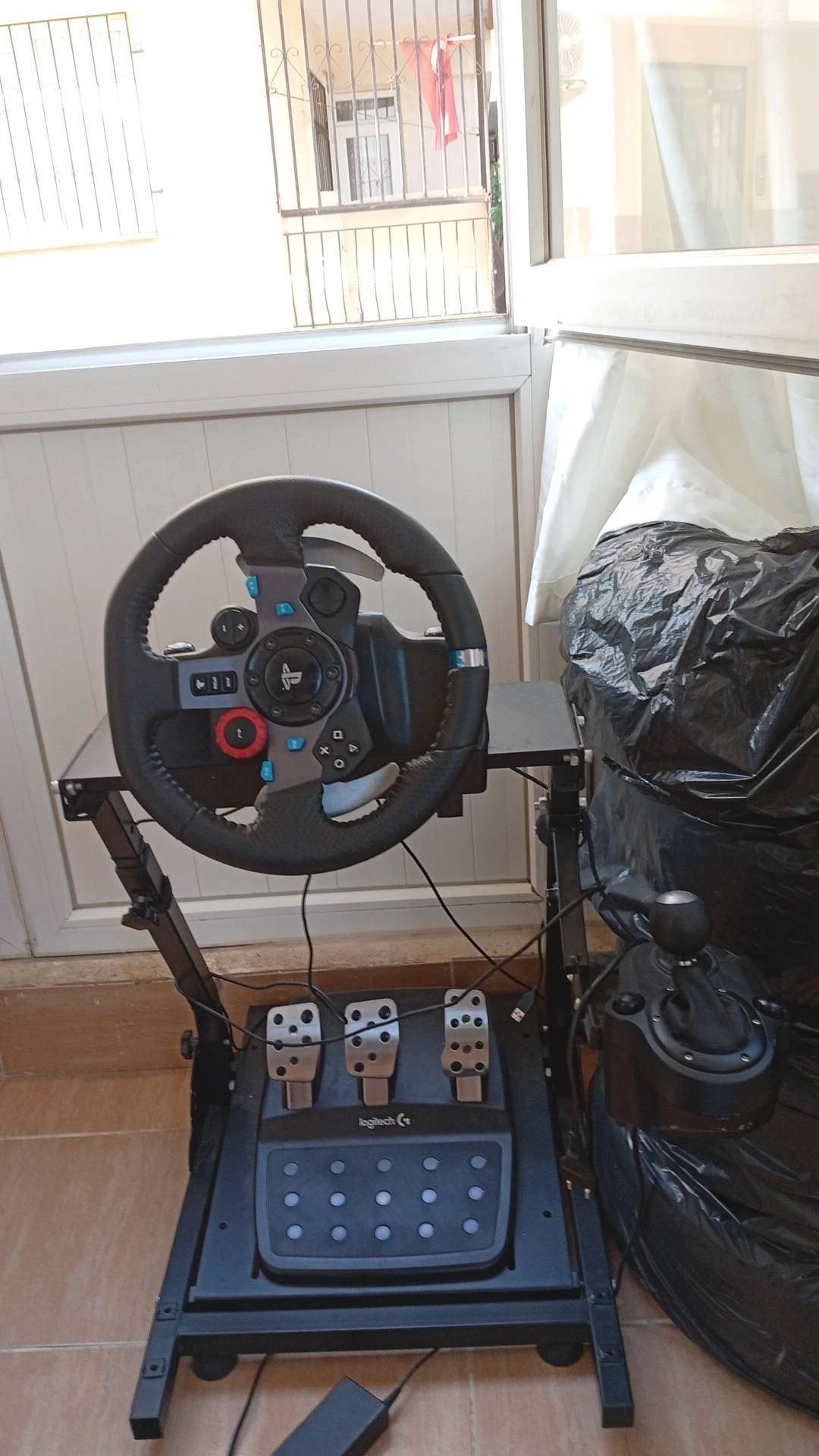 Logitech g29 direksiyon seti shifter ve standla beraber
