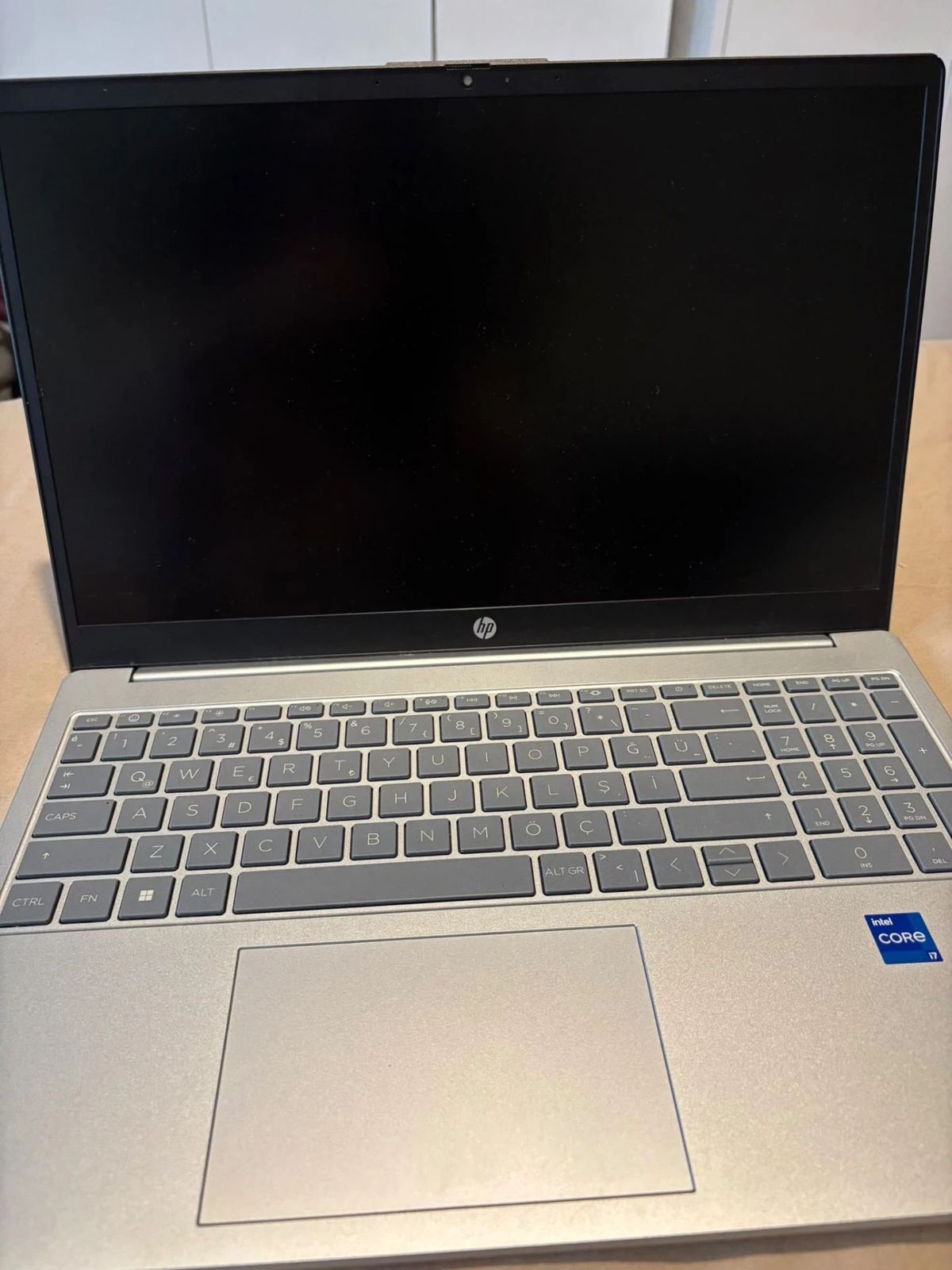 HP 15-FD0039NT i7-1355U 32GB RAM 1TB SSD 15.6 FHD