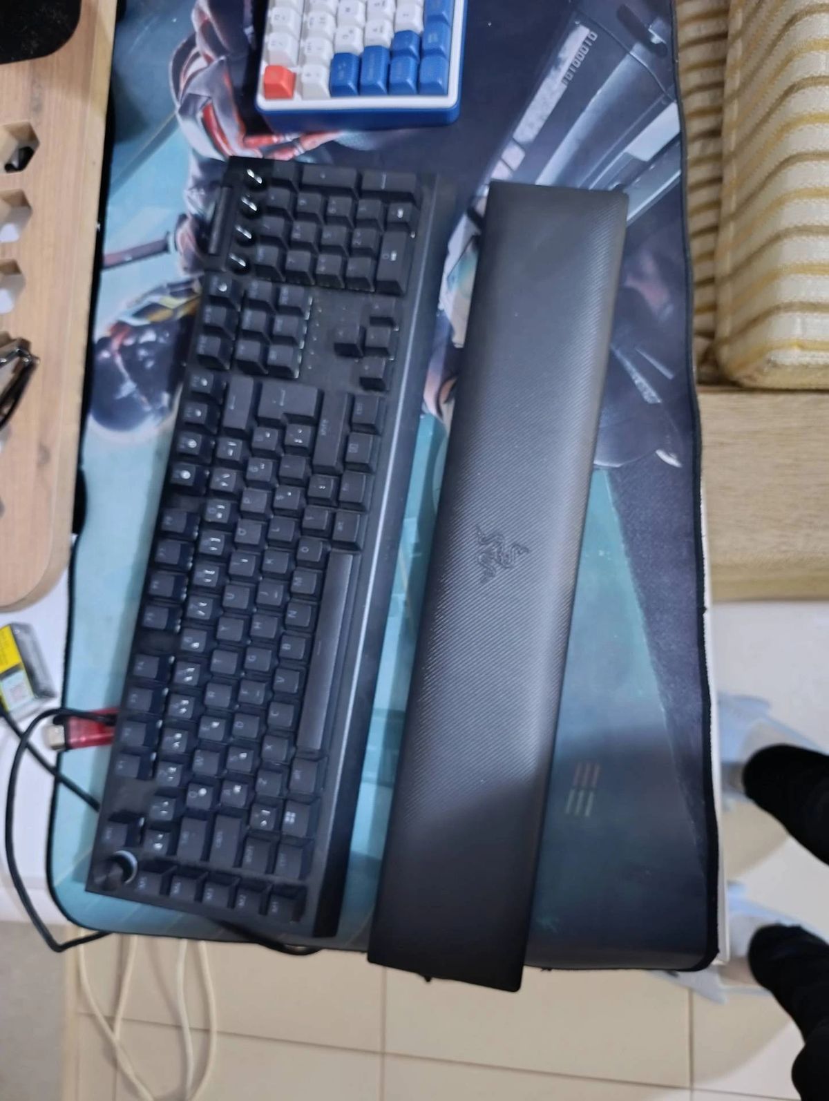 Razer blackwidow pro v4 kablolu mekanik klavye