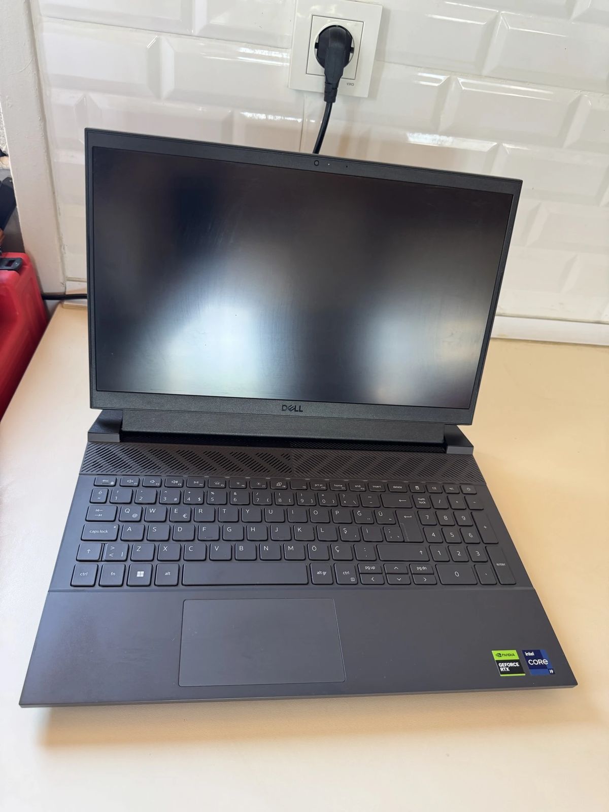 Dell G15 5530 | i9-13900HX | RTX 4060 | 32GB RAM | 3TB SSD