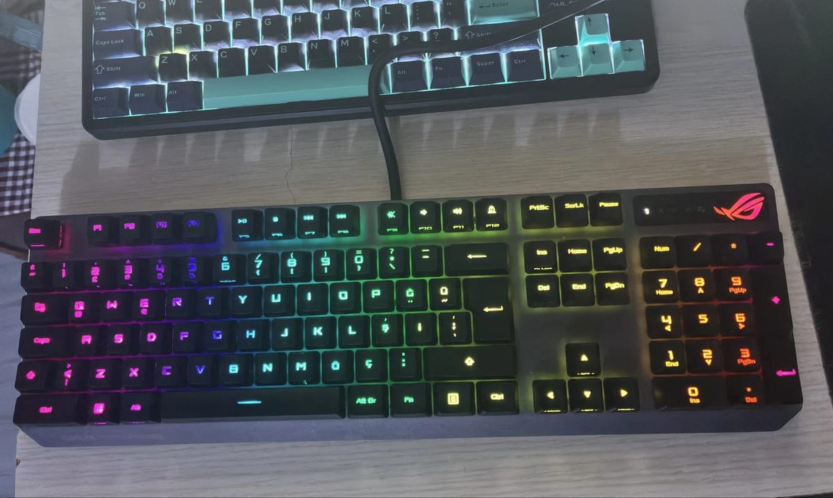 ASUS ROG STRIX SCOPE RX RED SWITCH KLAVYE