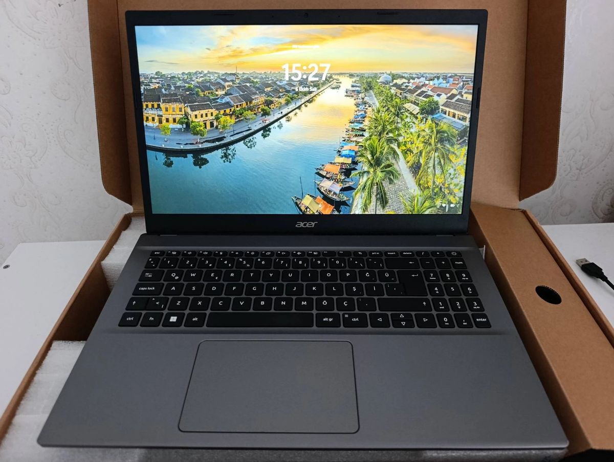 Acer aspire 5