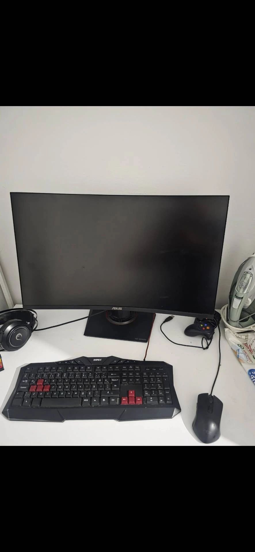 Asus TUF Gaming VG27VQ 27" 165Hz Curved Monitör