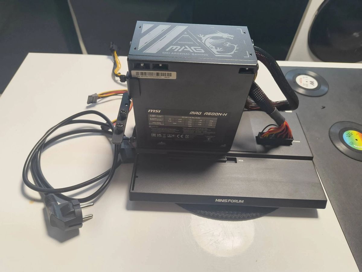 Minisforum DEG1 PCIE 4.0x4 Oculink Harici Taşınabilir Ekran Kartı Kiti