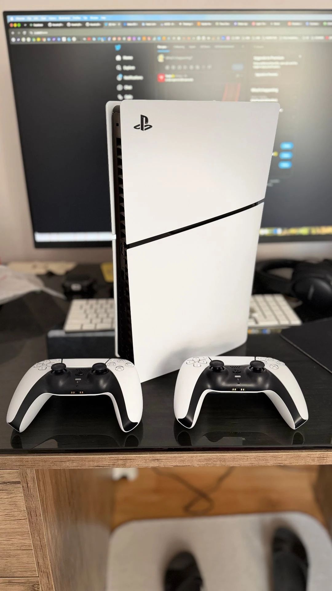 PS5 SLIM + 2 DUALSENSE KOL - AZ KULLANILDI - KUTULU