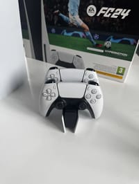 PlayStation 5 Diskli Kasa CFI-1216A 825 GB + Şarj Standı - görsel 4