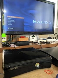 Xbox360 Slim - görsel 2