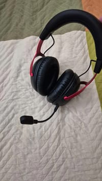 HYPERX CLOUD III WIRELESS 7 AY GARANTİ MEVCUT - görsel 3