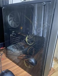 Temiz Takaslı İ5 6500 Rx 570 - görsel 2