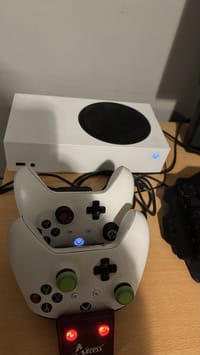 Xbox Series S çift kol ve şarj istasyonu - görsel 2