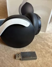 Sony pulse 3D kulaklık - görsel 3