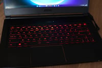 MSI GS65 Stealth Thin 8RE Gaming Laptop - görsel 4