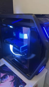 Asus rog hyperion gr701 - görsel 2