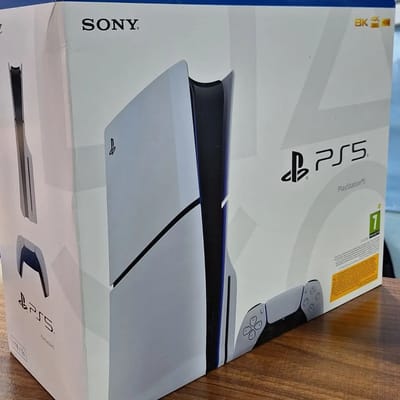 PS5 SIFIR SLİM CDLİ 2116B 1TB 2 YIL GARANTİLİ KONSOLTECH