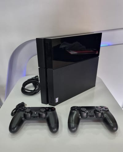 TEMİZ PS4 500 GB + ÇİFT KOL + 12 AY MAĞAZA GARANTİLİ-KONSOLTECH