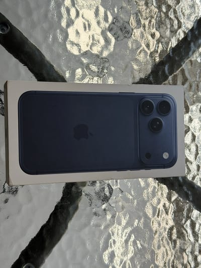 iPhone 17 Pro Max Lacivert 256GB Yurt Dışı