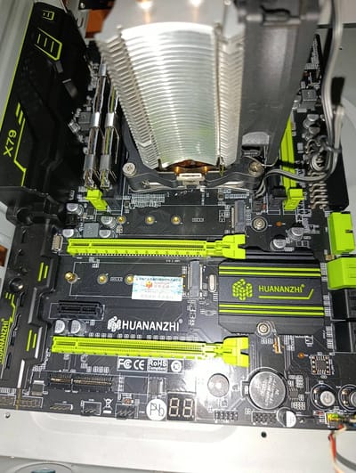 Huananzhi X79 Anakart - Intel Xeon E5-2690 v1 - 16gb ram - soğutucu M302