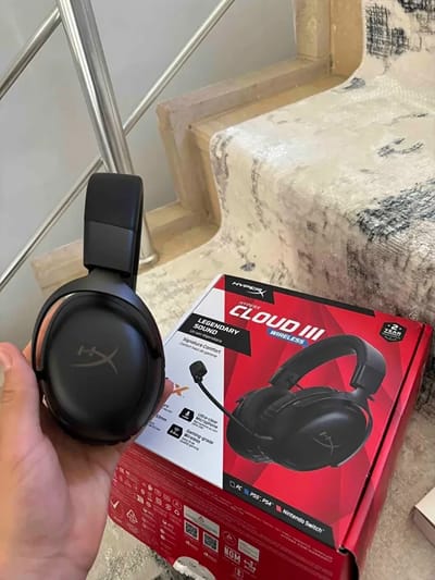 HyperX Cloud III S Kablosuz Kulak Üstü Oyuncu Kulaklığı
